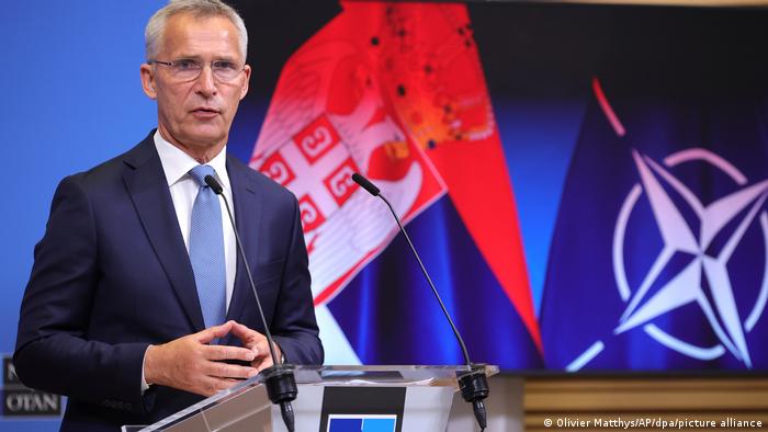 Stoltenberg empfängt Serbiens Präsident Vucic