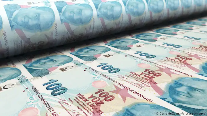 أوراق نقدية من فئة 100 ليرة تركية (صورة رمزية)