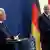 Filistin lideri Abbas ve Almanya Başbakanı Olaf Scholz