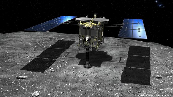 La imagen simulada muestra a Hayabusa2 aterrizando en el asteroide Ryugu.