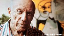 Pablo Picasso, der wohl berühmteste Künstler des 20. Jahrhunderts (undatierte Aufnahme). Der wandlungsfähige Maler, Graphiker und Bildhauer wurde am 25. Oktober 1881 in Malaga im spanischen Andalusien geboren und ist am 8. April 1973 in Mougins bei Cannes (Frankreich) gestorben.