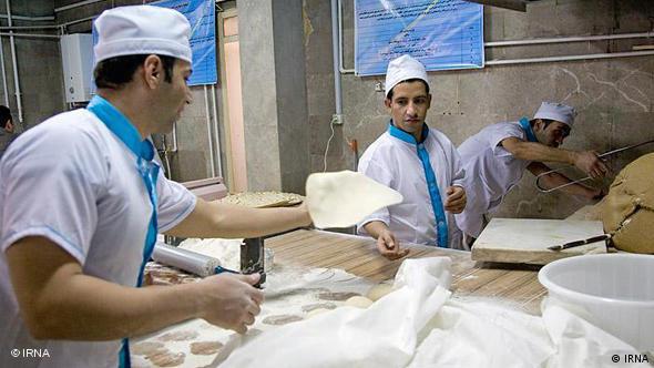 در استان سیستان و بلوچستان نان‌های سنتی نیز پخت می‌شوند