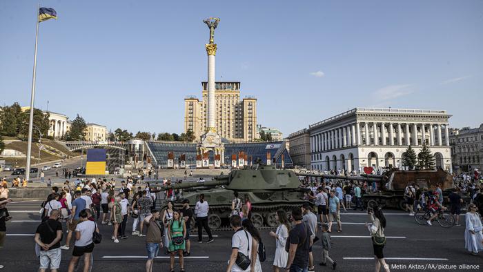 Ukraine | Zerstörte russische Panzer