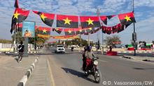 Wahlkampf in Benguela, Angola
Wahlkampf in der Provinz Benguela, Angola. Wahl findet am 24. August statt. Die Parteien MPLA und UNITA (Flaggen im Hintergrund) sind die größten Herausforderer. August 2022.
via Guilherme Correia da Silva
23.08.2022