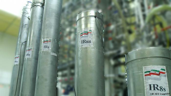 Metallrühren in der Atomanreicherungsanlage im Kernforschungszentrum Natanz