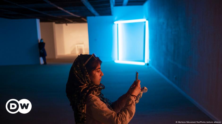 Tehran: Iranians flock to Western art exhibition | Culture | Arts, music and lifestyle reporting from Germany | DW - Vimarsana News