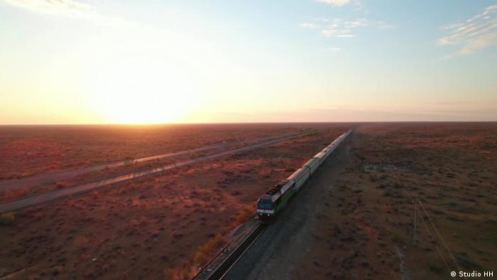 连接中国与乌兹别克斯坦之间的铁路尚缺吉尔吉斯斯坦境内的铁路路线
