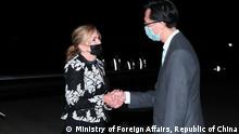 Despite Beijing's fury and objection, U.S. Senator Marsha Blackburn landed at Songshan Airport in Taipei, Taiwan, on August 25.
Copyright: Ministry of Foreign Affairs, Republic of China (Taiwan)
Date: 2022/08/26