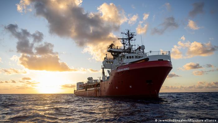 Die Ocean Viking, die im Auftrag der Organisation SOS Méditerranée im Mittelmeer unterwegs ist
