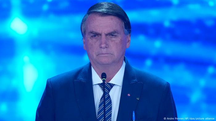 Pesquisa qualitativa com eleitores indecisos apontou que Bolsonaro foi quem se saiu pior no debate