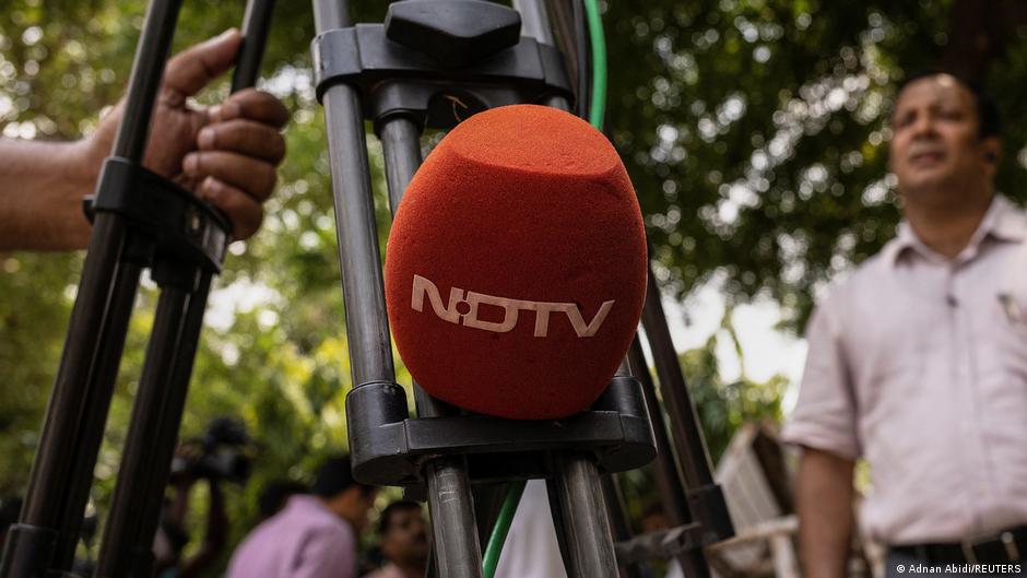 NDTV takeover bid by India′s richest man sparks media freedom fears | Asia | An in-depth look at news from across the continent | DW - Vimarsana News