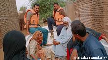 Pakistan Überschwemmungen. Rescue 11 22 staff rescuing the family from Tunsa District Dera Ghazi Khan.
Foto: Doaba Foundation 