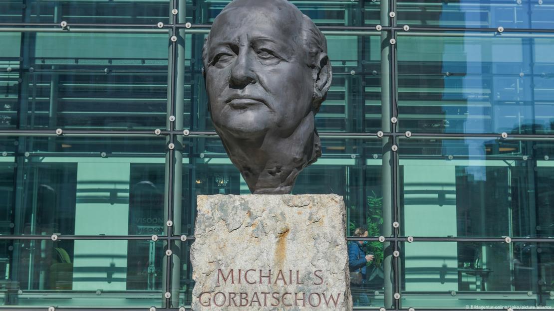Биста на Михаил Горбачов во Берлин