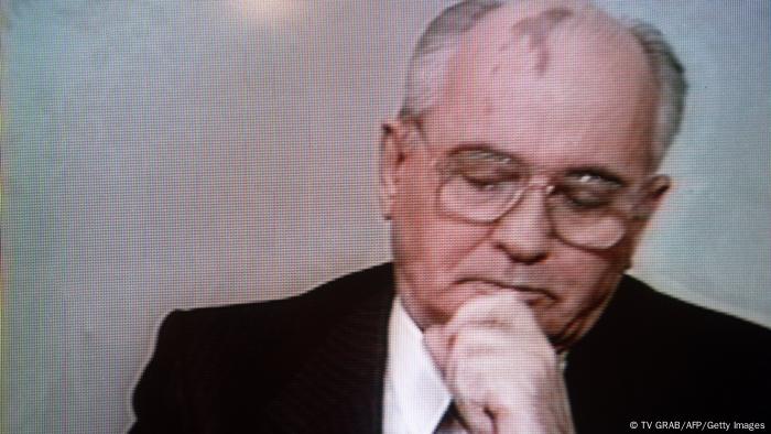 Close-up of Mikhail Gorbachev wearing glasses, announcing his resignation on on December 25, 1991