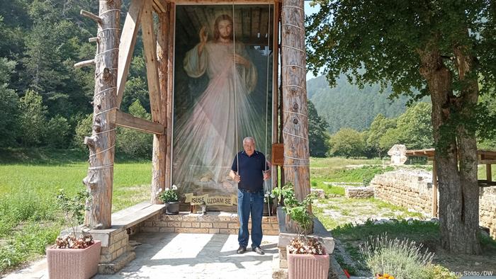 Bosnien und Herzegowina | Bosnischer Muslim baute eine katholische Kirche Bosnien und Herzegowina | Bosnischer Muslim baute eine katholische Kirche