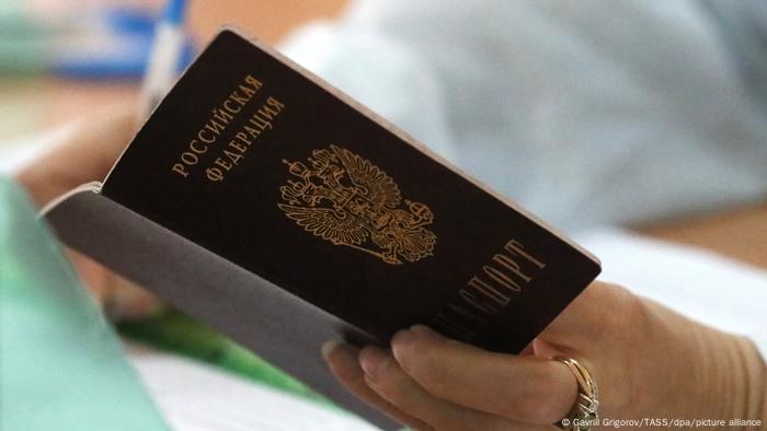 EU suspends visa facilitation for Russia