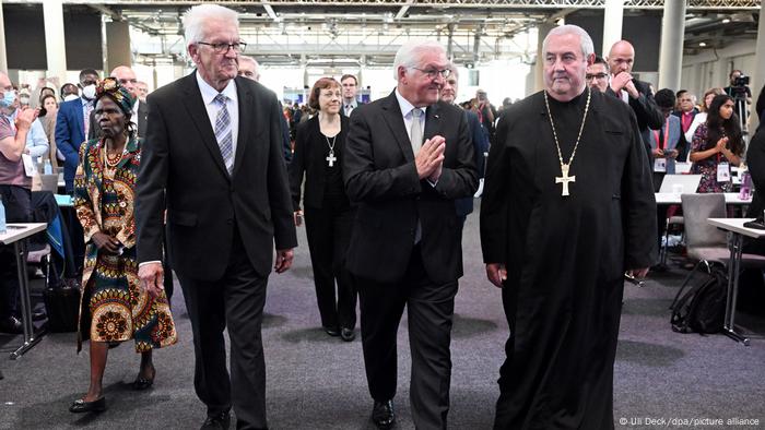 Deutschland Karlsruhe | Vollversammlung des Ökumenischen Rates der Kirchen mit Frank-Walter Steinmeier