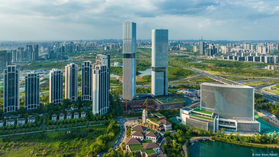 COVID-19: China puts major city under lockdown