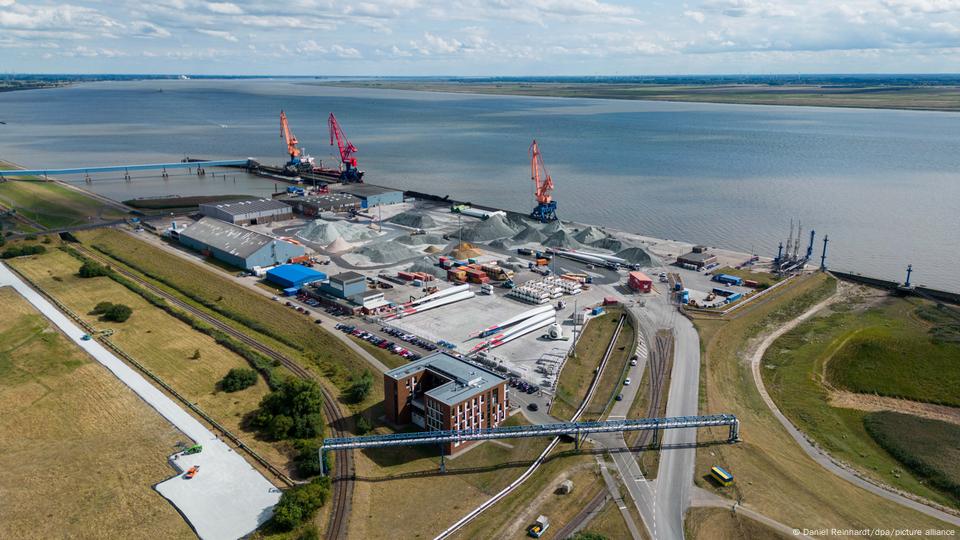 У Брунсбюттелі спершу буде плавучий, а потім стаціонарний ЗПГ-термінал