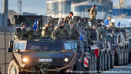 Bundeswehr: NATO-Streitmacht und schnelle Eingreiftruppe
