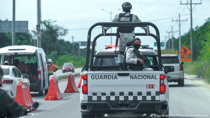 Mexiko Polizisten der „Guardia Nacional“