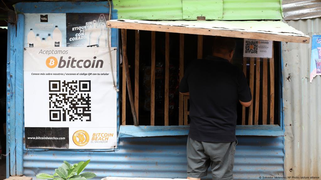 Bitcoin en El Salvador: doce meses no son suficientes | Las noticias y  análisis más importantes en América Latina | DW 