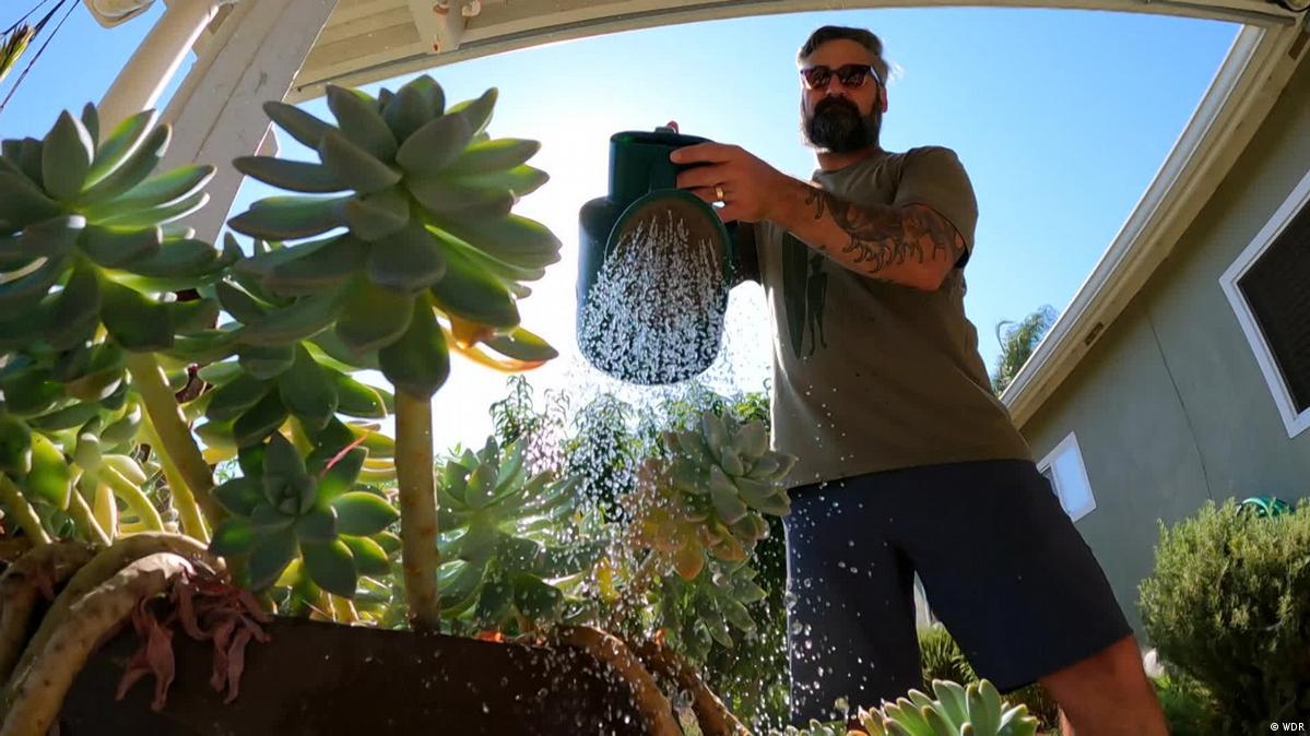 USA Saving water in San Diego DW 09/08/2022