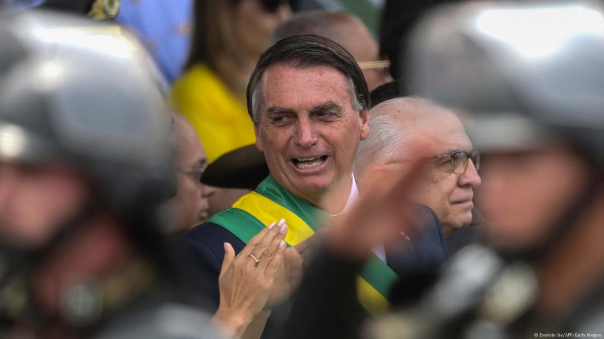 Setores evangélicos denunciam Jair Bolsonaro como uma