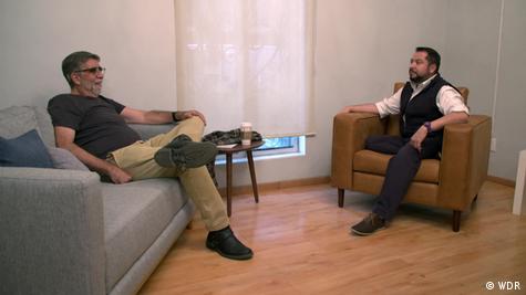 Пизка камминг және барлық жерде ағып жатыр