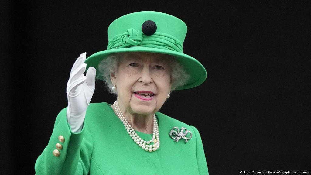 Isabel II, la reina que resistió todos los dramas | Europa | DW 