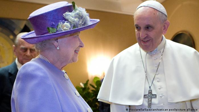 UK Queen Elizabeth II gestorben | Papst Franziskus