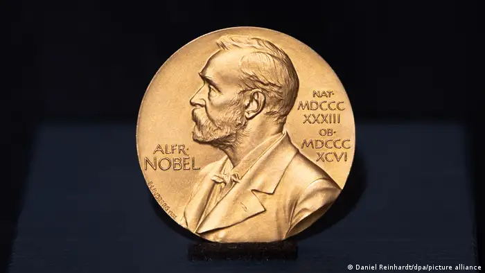 诺贝尔奖章