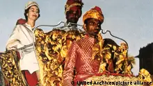 Britains Queen Elizabeth II foreign visit to India Jaipur elephant ride 1961 Great Britain / Colour 35mm Transparency