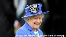 Królowa Elżbieta II. Głowa państwa i ikona stylu