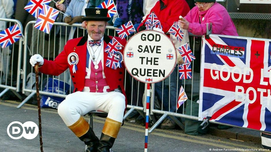 ′God Save the Queen′: A quick historical past of the anthem | Music | DW
