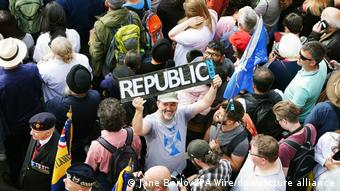 Διαδήλωση κατά της μοναρχίας / Republic / Εδιμβούργο
