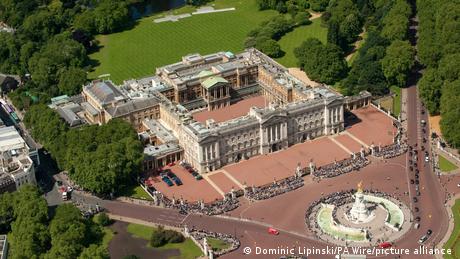 La Reina Isabel II deja el Palacio de Buckingham, por última vez, este miércoles 14 de septiembre. 
