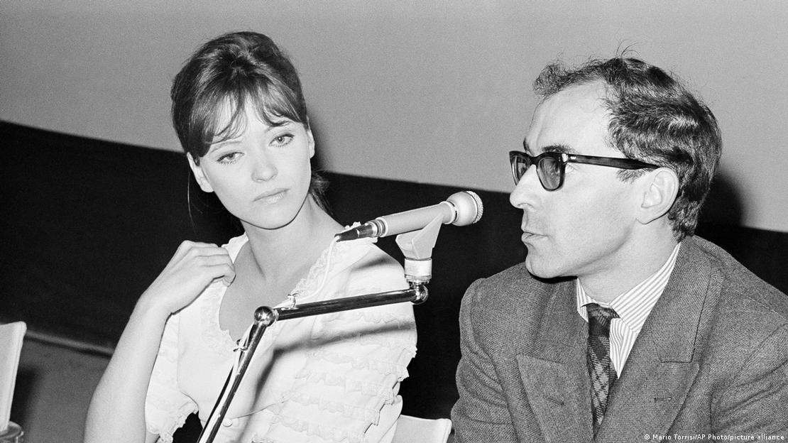 Jean-Luc Godard ve eşi Fransız aktris Anna Karina (1965)