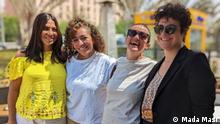 Cairo, 8. September+++Mada Masr's journalists (left to right: Rana Mamdouh, Sara Seif Eddin, editor-in-chief Lina Attalah and Beesan Kassab in front of the Cairo Appeals Prosecution after being released on bail (Mada Masr).
