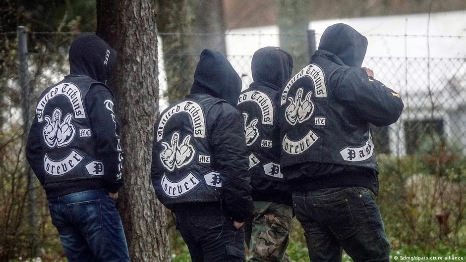 Banda de estética motera ″United Tribuns″, prohibida en Alemania | Europa al día | DW - Vimarsana News
