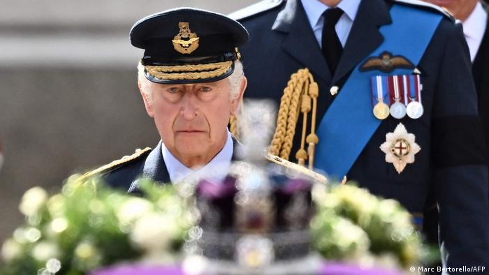 UK Sarg von Königin Elizabeth II. wird vom Buckingham Palace zur Westminster Hall gebracht