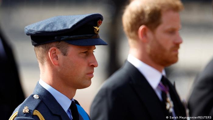 UK Sarg von Königin Elizabeth II. wird vom Buckingham Palace zur Westminster Hall gebracht
