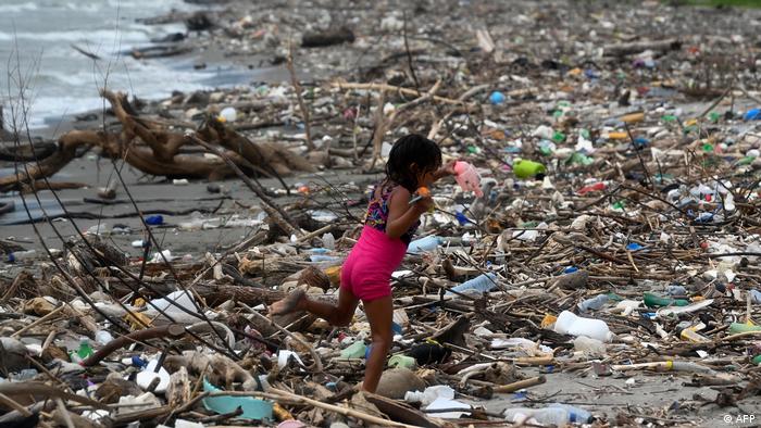 Honduras Müll Strand Omoa