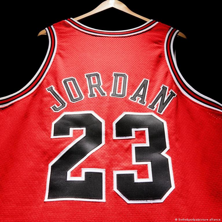 number michael jordan 23 jersey