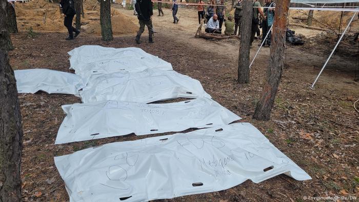 Ukraine | War | Mass graves in Izium