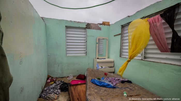 Puerto Rico | Interior de una casa sin techo tras el paso del huracán Fiona.