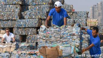 Ägypten | Weltgrößte Pyramide aus Plastikmüll Ägypten | Weltgrößte Pyramide aus Plastikmüll