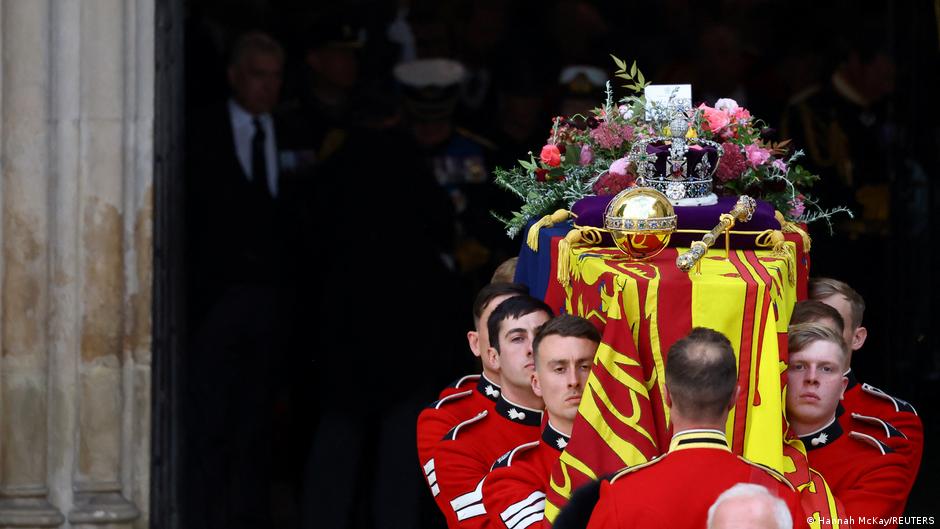 Queen Elizabeth Laid To Rest In State Funeral As It Happened News Dw 19 09 22