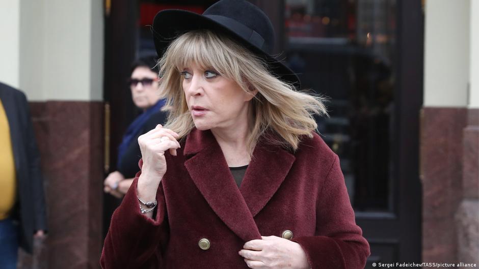 Russia considers labeling Soviet pop queen a 'foreign agent' – DW – 03/29/2024 - Vimarsana News