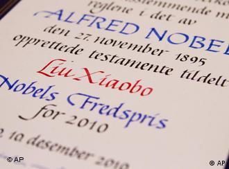 Das Nobel-Diplom für den chinesischen Schriftsteller Liu Xiaobo (Foto: AP)